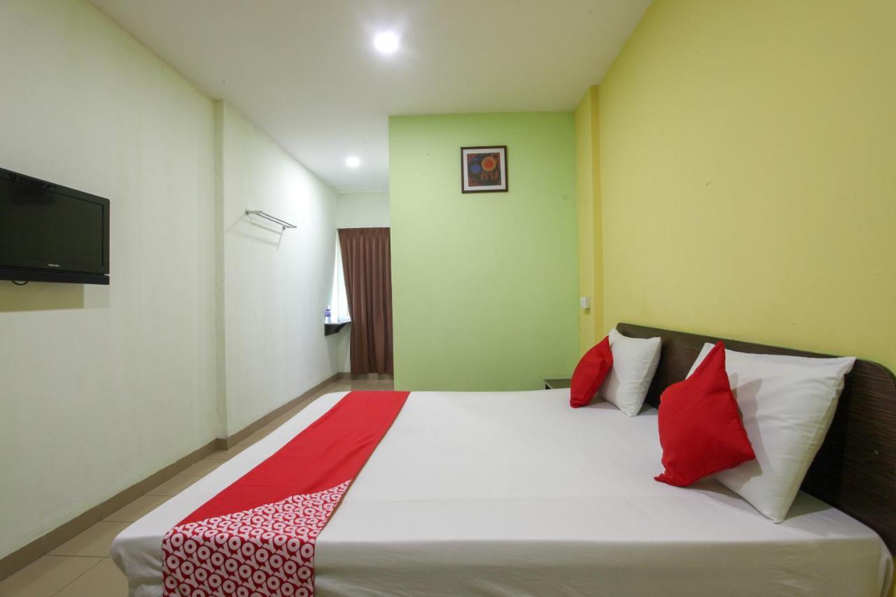 Oyo 89539 Hotel Siswa Kampar Exterior foto
